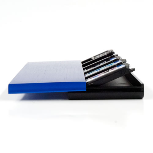 CYBER・フラットカードケース（PS Vita用）〈ブルー〉カバーをスライドさせて、スムーズに開閉